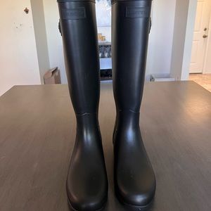 Hunter Matte Black Boots Refined Slim